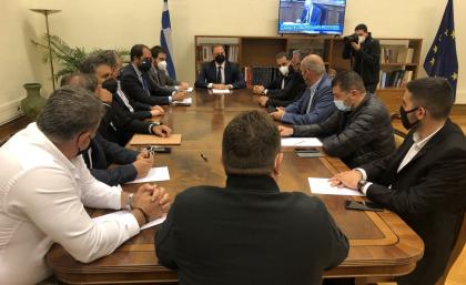 https://www.kefalogiannis.gr/ «Πολύ θετικό κλίμα στη συνάντηση του υπουργού Αγροτικής Ανάπτυξης με εκπροσώπους του αγροτικού κόσμου της Κρήτης».