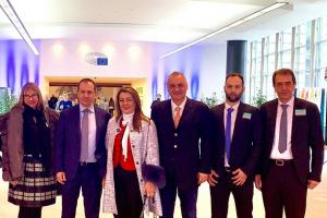 Μανώλης Κεφαλογιάννης Στο Ευρωπαϊκό Κοινοβούλιο με τους εκπροσώπους του δυναμικού κλάδου της γουνοποιίας 1